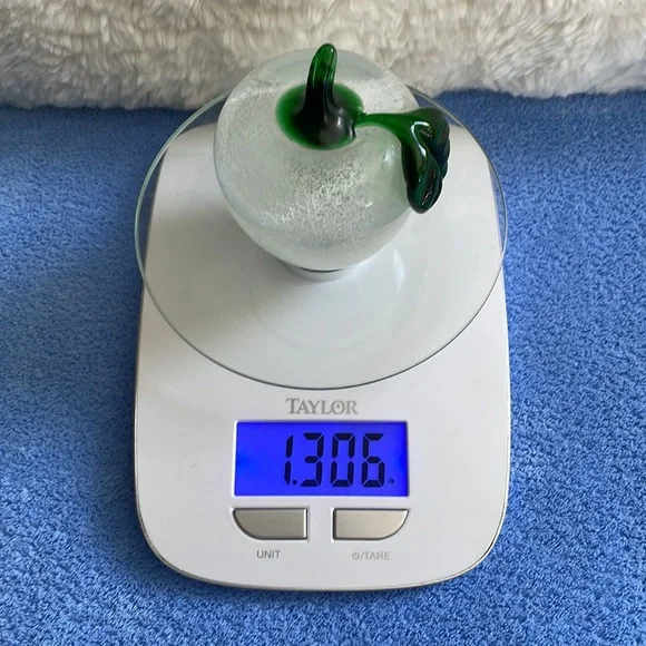 Vintage Venetian Art Glass Apple Figurine. - Picture 6 of 6